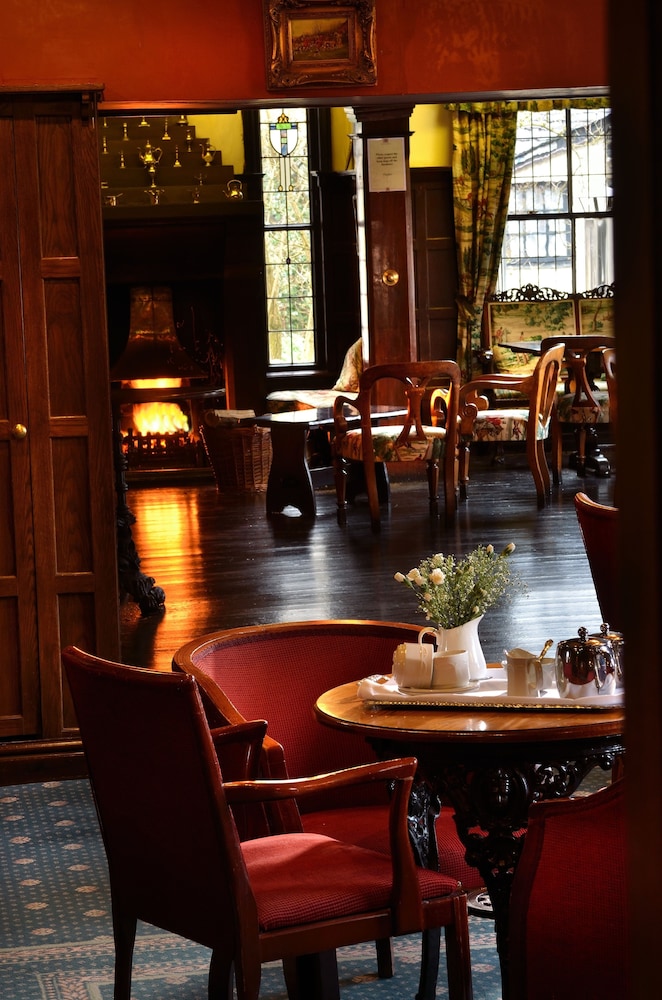 Newby Bridge Hotel 9/60