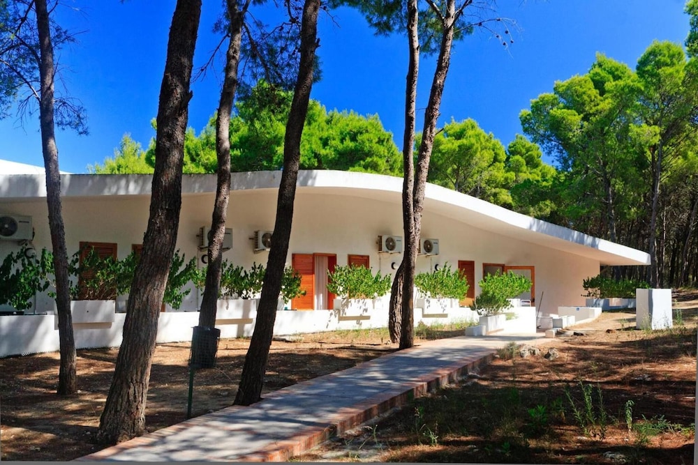 HOTEL KYRIE ISOLE TREMITI 35/40