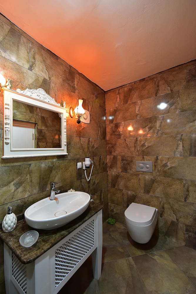 Yalim Hotel 33/38