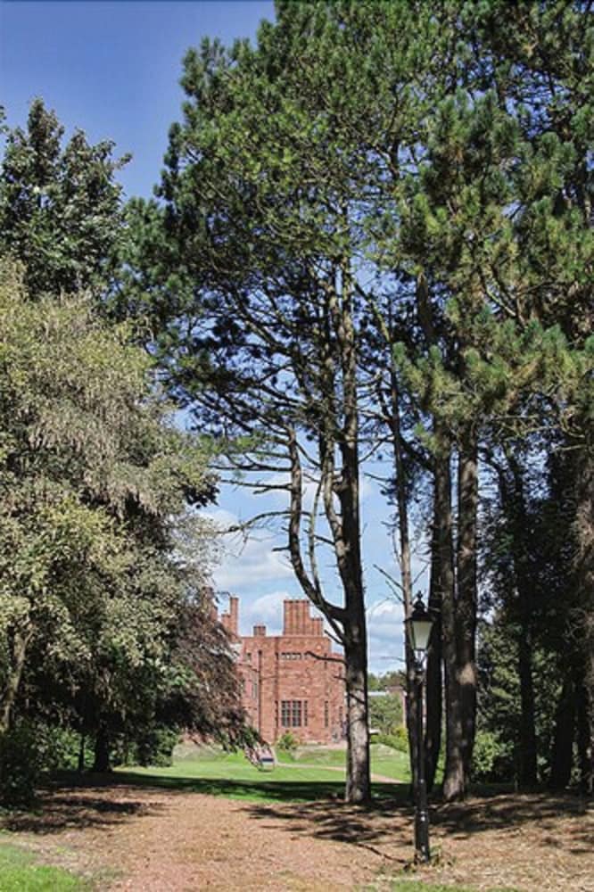 Abbey House Hotel 35/50