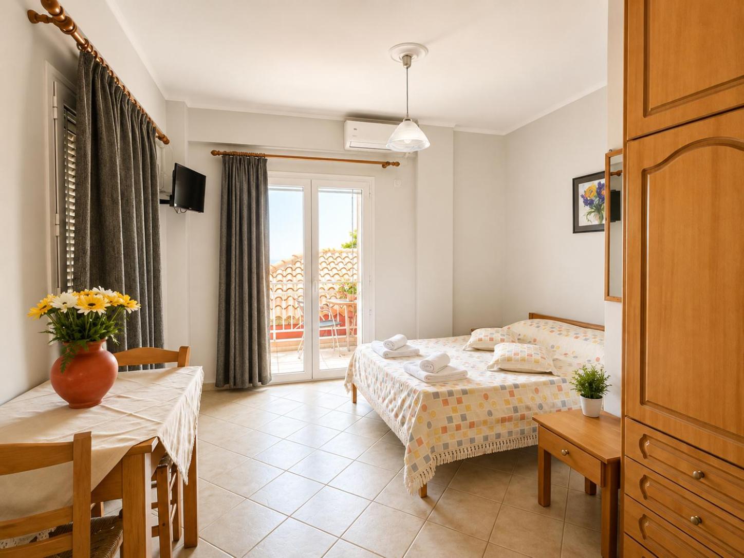 Brati Beach Hotel 19/56