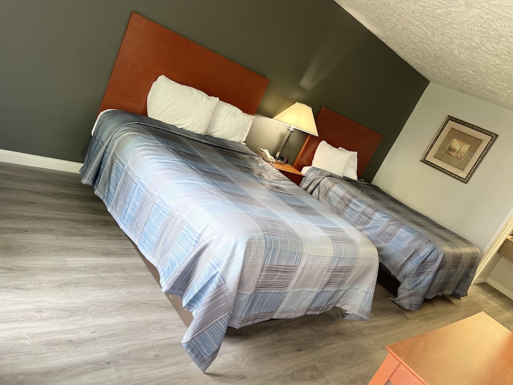 Wilkes Barre Inn And Suites 15/50