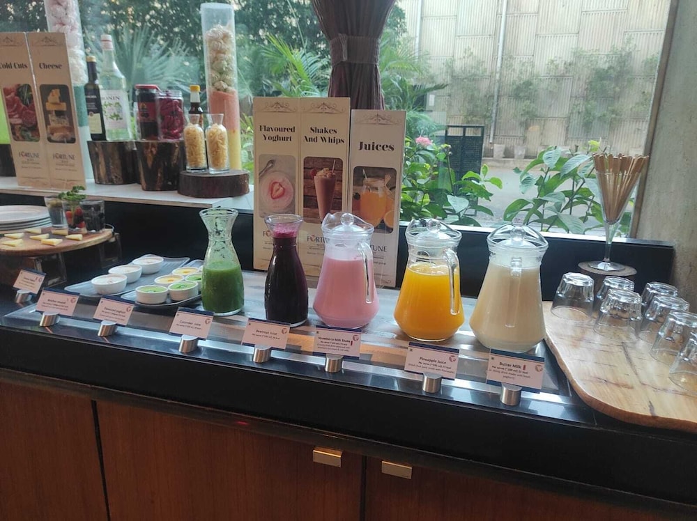 Fortune Select SG Highway, Ahmedabad - Member ITC Hotels Group 30/39