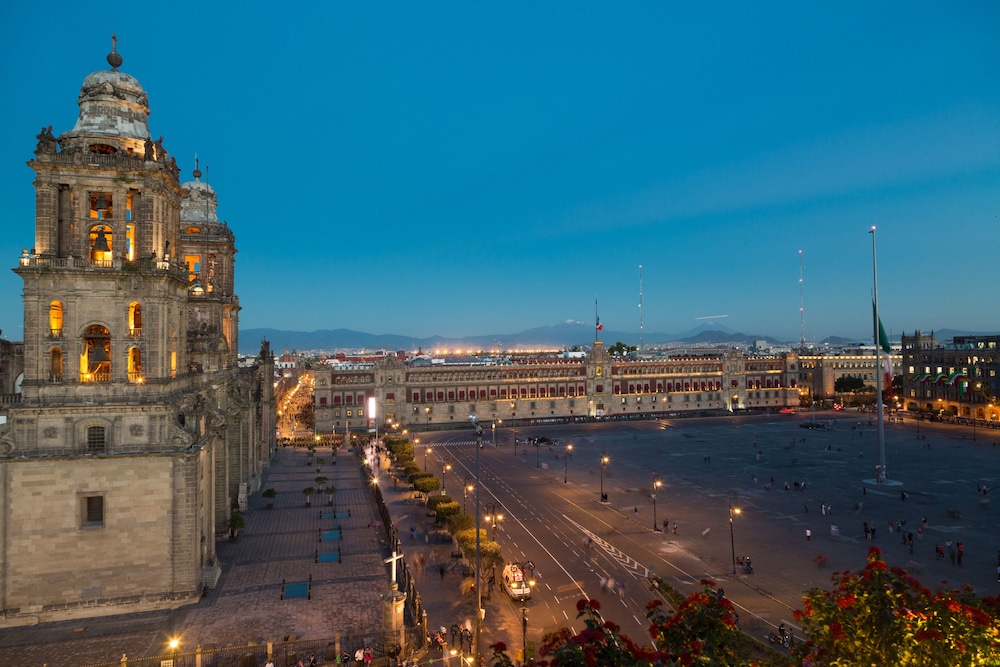 Zocalo Central Hotel 66/73