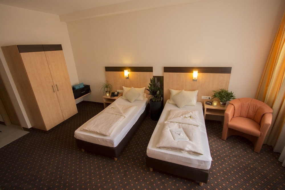 Hotel Am Freischuetz 12/50