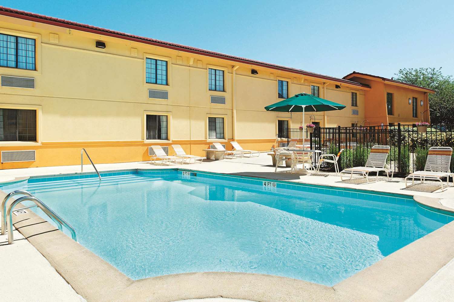La Quinta Inn Champaign 5/28