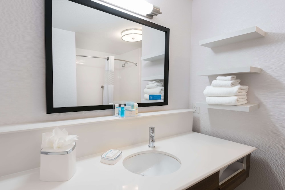 Hampton Inn Suites San Antonio Brooks City Base Tx 11/37