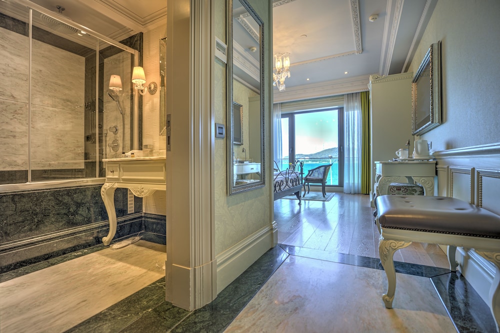 Mfb My Finest Bosphorus Hotel Tarabya 48/60