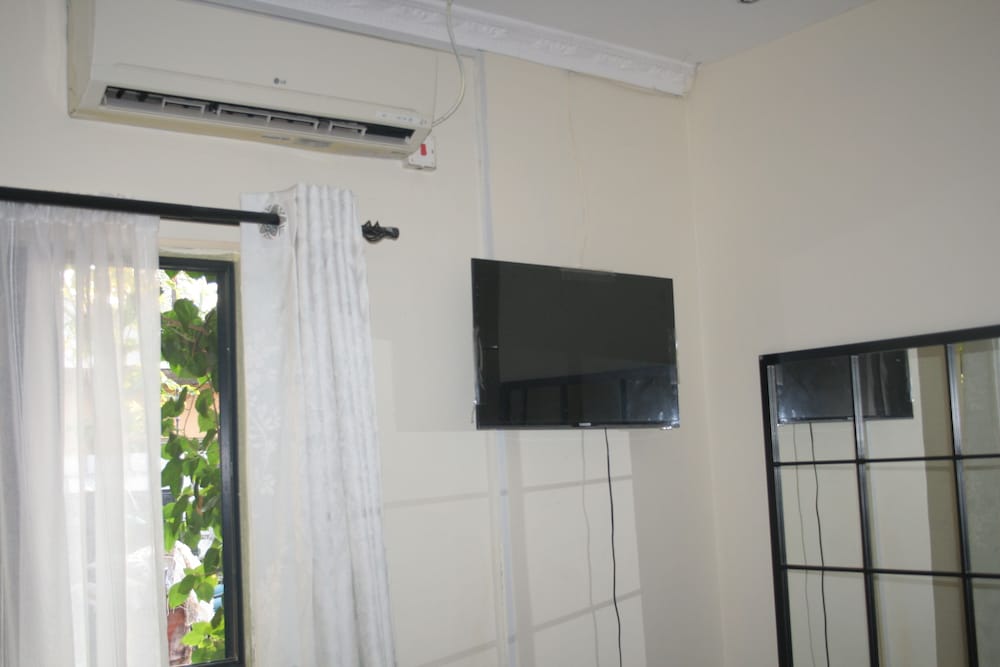 Honeybed Lodge 30/50