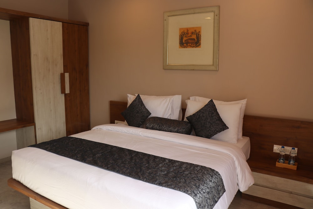 Nest Beacon Hotel Daman 22/33