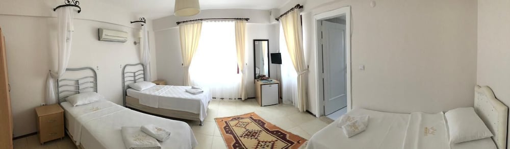 Nano Hotel 10/50