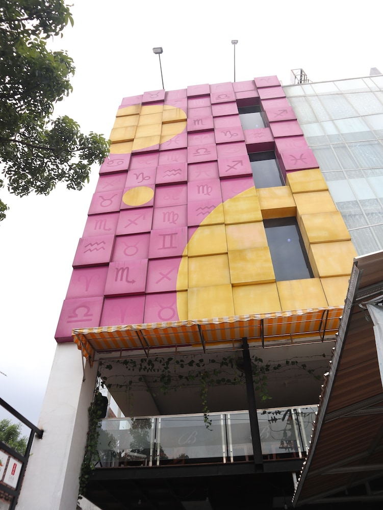 Best Hotel Kedungsari 2/42