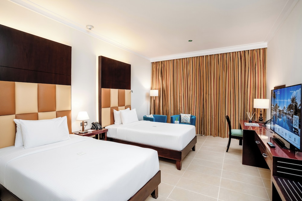 Metropolitan Al Mafraq Hotel 18/71