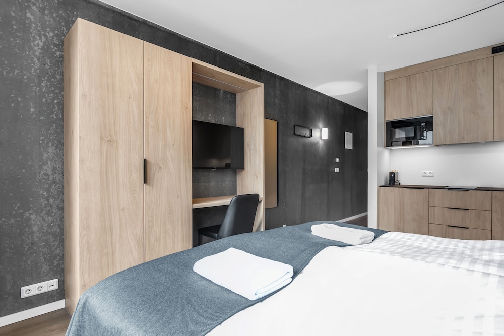 OK Hotel 42/66