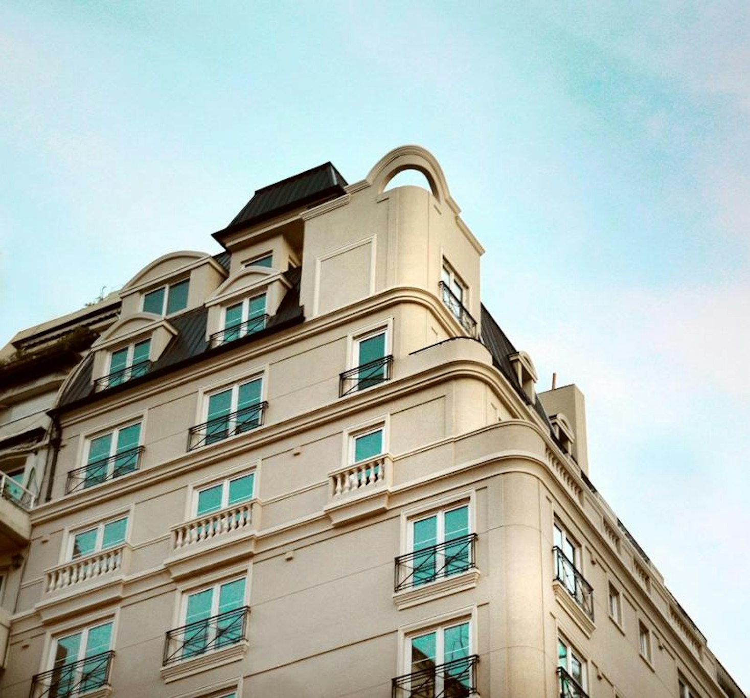 CARLES HOTEL BUENOS AIRES 3/64