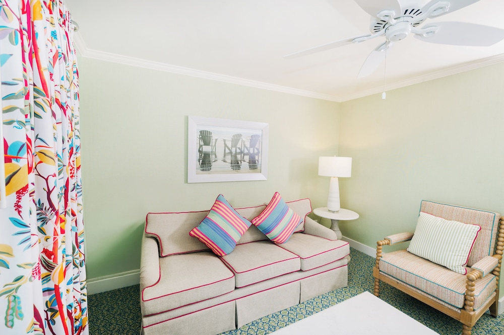 Harbour View Inn 48/76