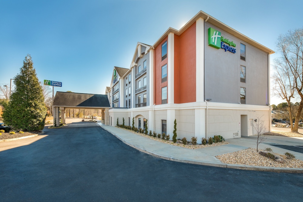 Holiday Inn Express Atlanta West Theme Park Area 59/62