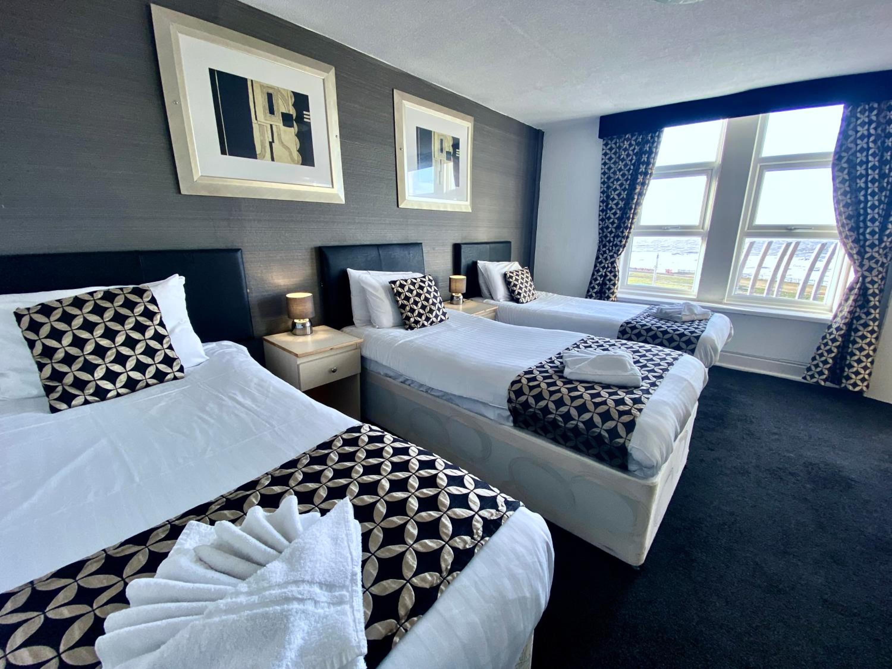 Room, Triple, Sea View, The Royal Seabank Hotel 2/5