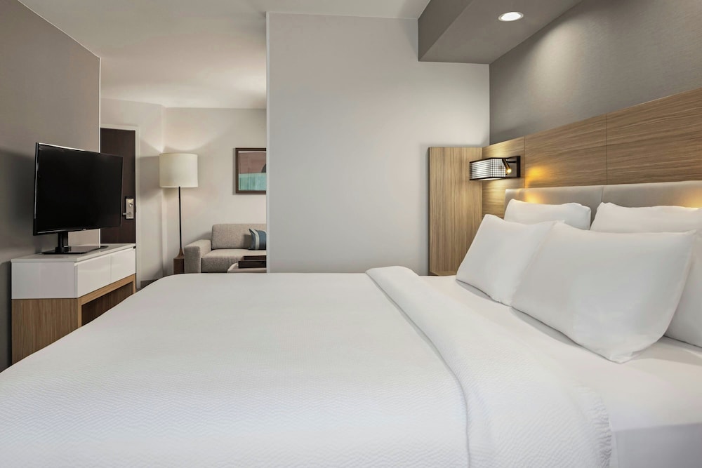 جناح بسرير كينج مع أريكة، SpringHill Suites Lancaster Palmdale 3/10