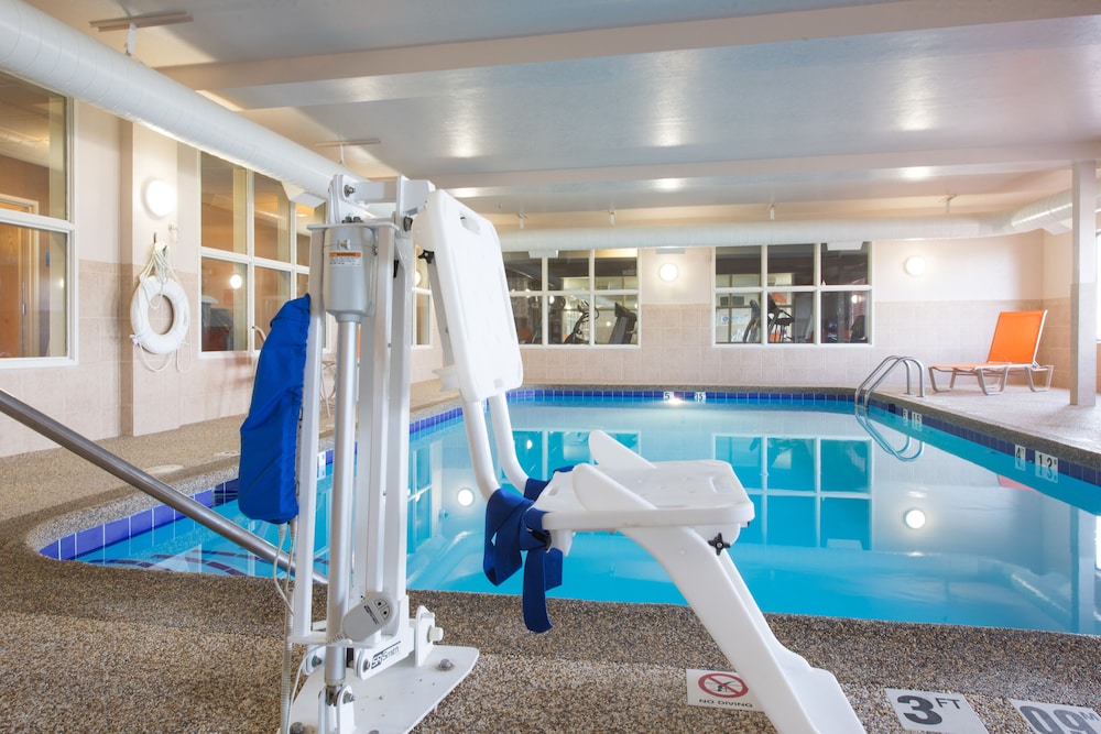 swimming pool spa