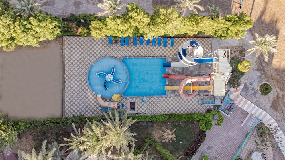 Grand Blue Saint Maria Aqua Park 50/50