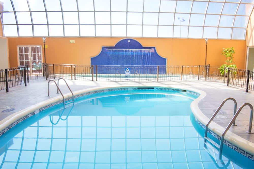 swimming pool spa