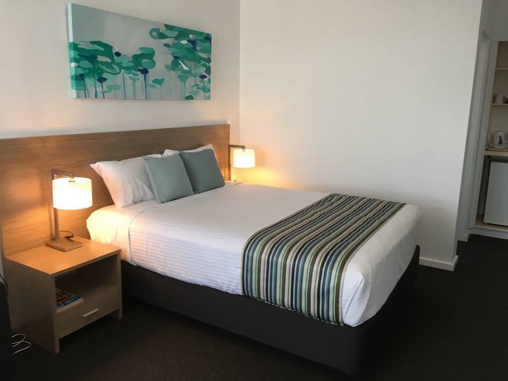 Mid City Motor Inn Singleton 3/47