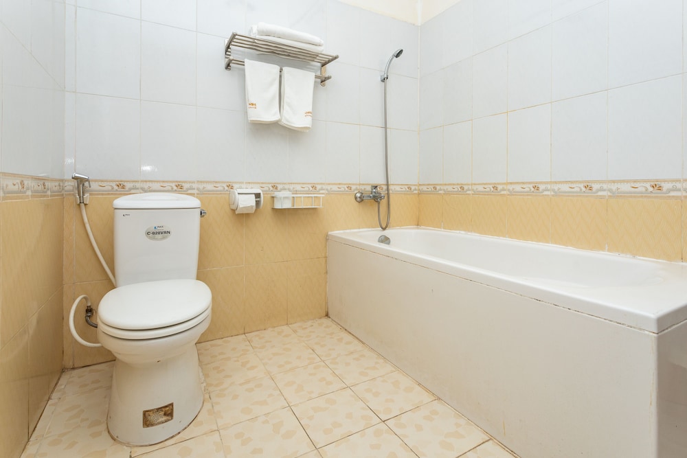Bach Duong Resort 38/40
