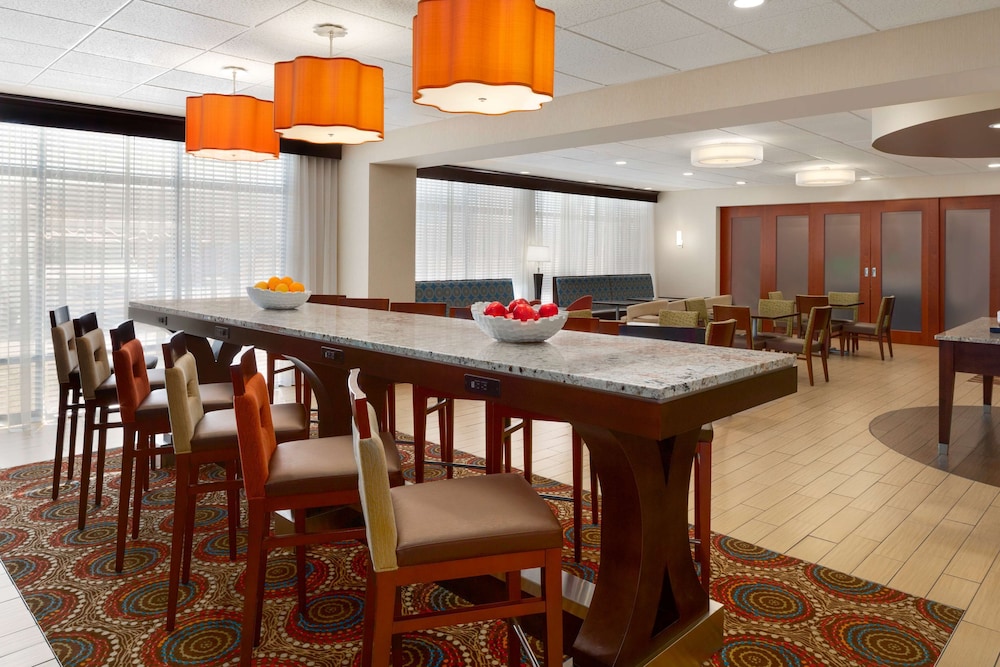 Hampton Inn Knoxville East 43/55