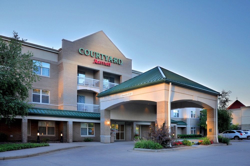 Courtyard By Marriott Wausau 2/44