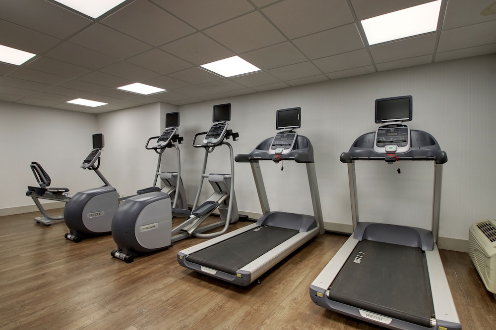 Holiday Inn Express Suites Wapakoneta 33/57