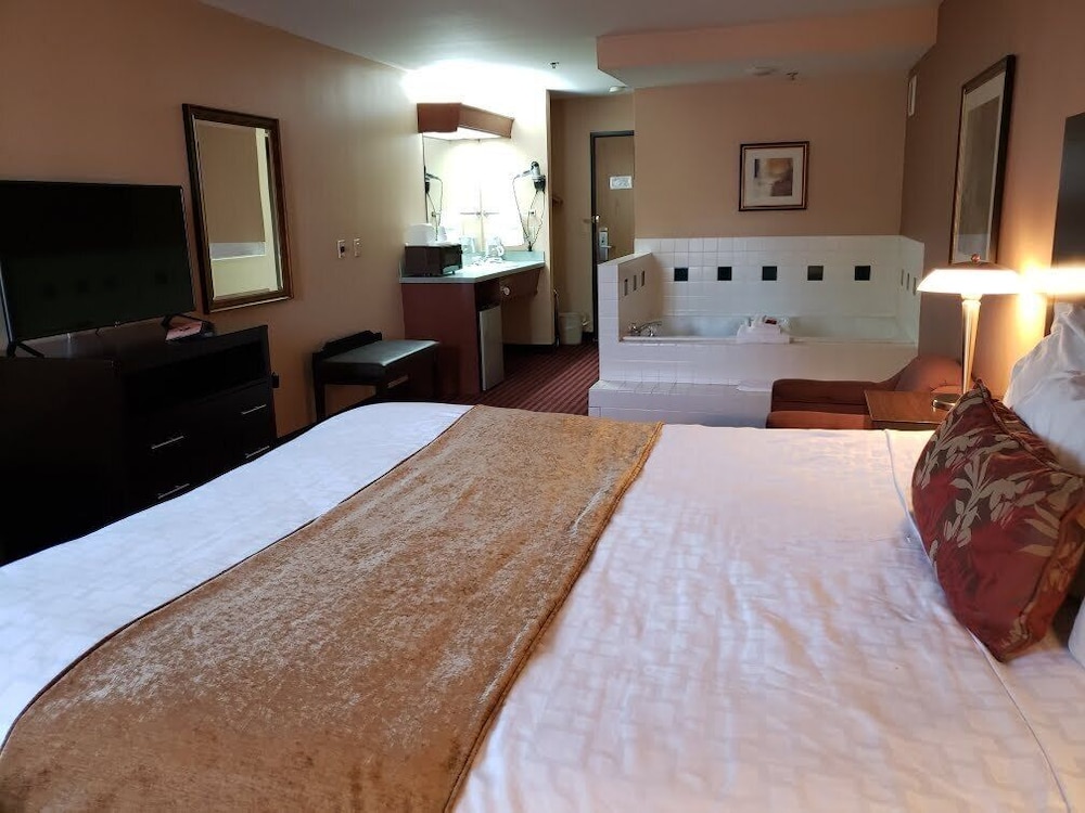 Americas Best Value Inn & Suites Forest Grove Hillsboro 19/34
