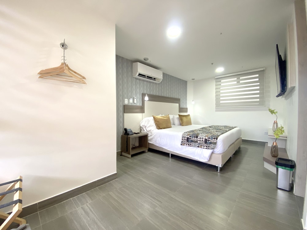 Seven Inn Hotel By Colombiaclick 5/50