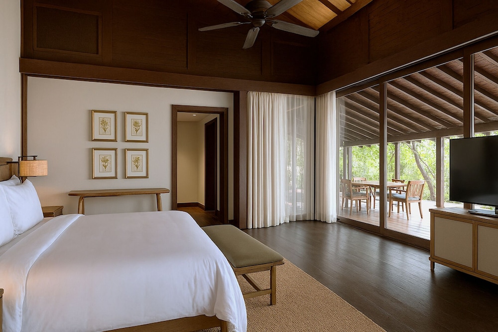 BEACH VILLA, PREMIER, FAMILY, WITH POOL