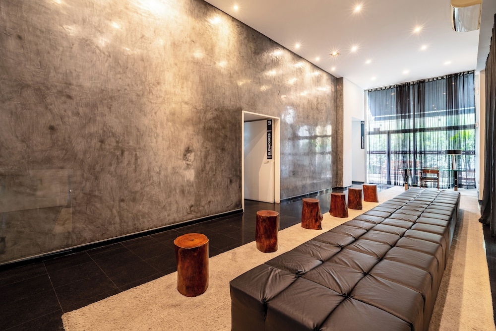 155 HOTEL 43/54