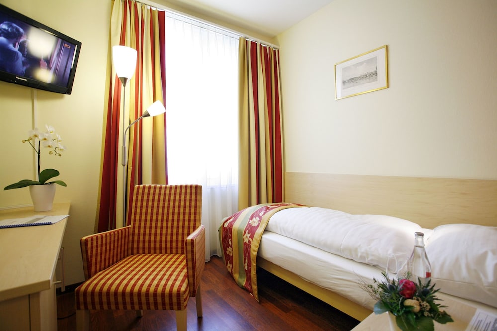 De La Paix Hotel 17/43
