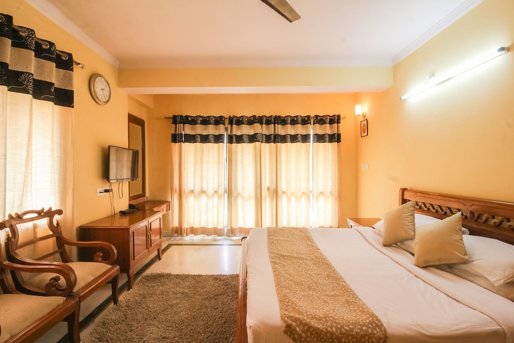 Dynasty Resort, Khurpatal 12/51