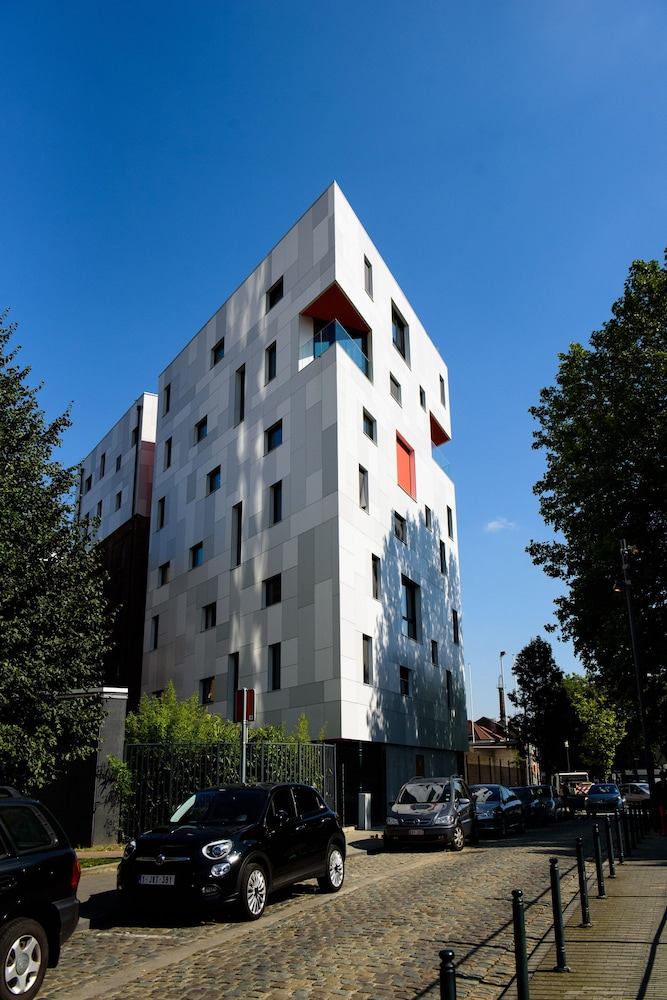 Belvue Hotel 38/50