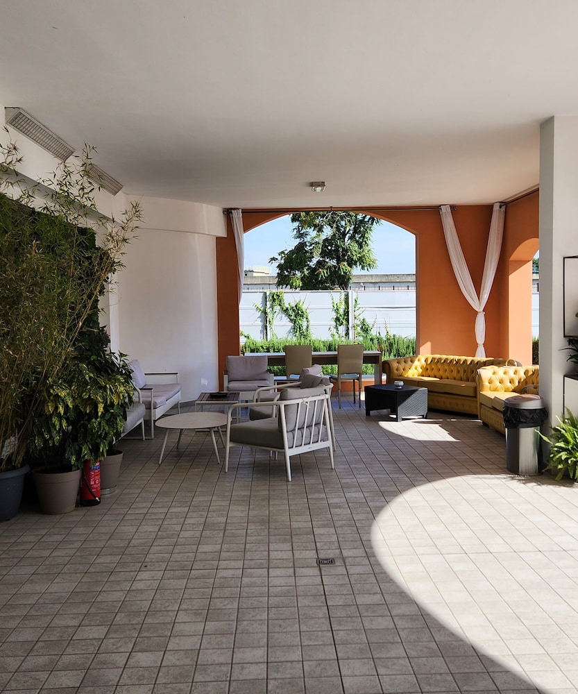 Bleis Hotel 43/50
