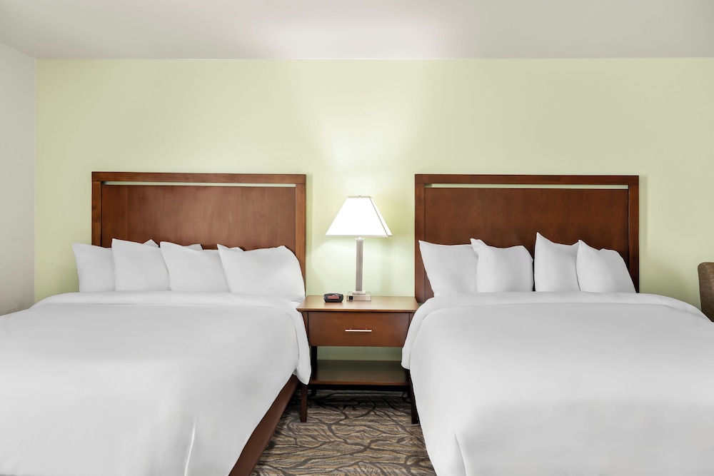 Ledgestone Hotel Billings 23/69