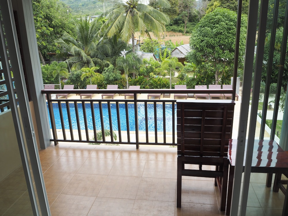 Hatzanda Lanta Resort 12/64