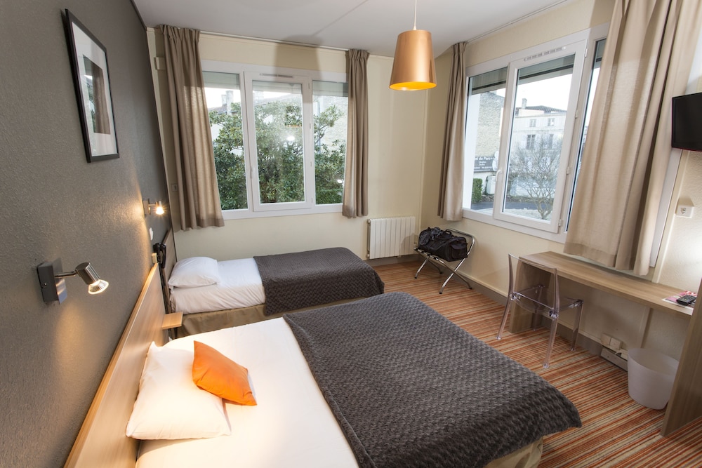 P Tit Dej Hotel Niort 16/58