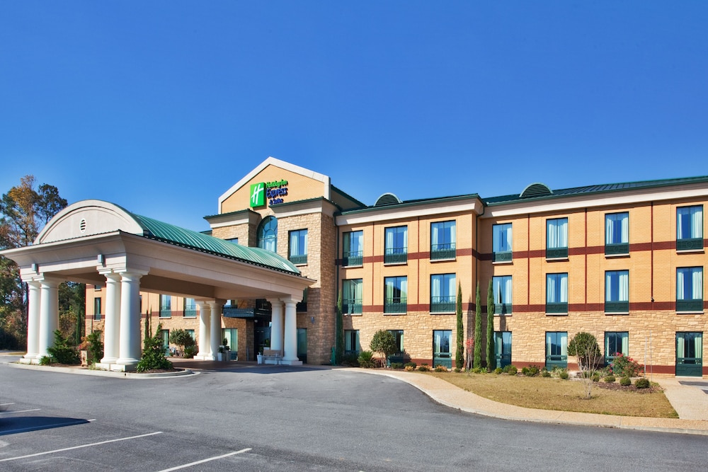 Holiday Inn Express Hotel And Suites Macon West 1/63