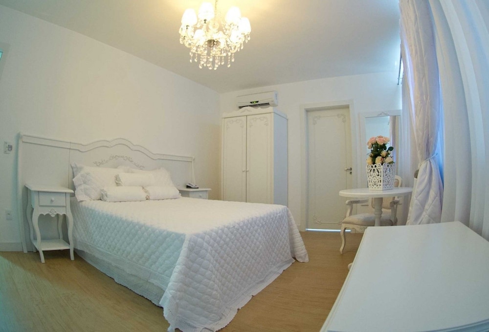 HOTEL OMA ZITA 11/32