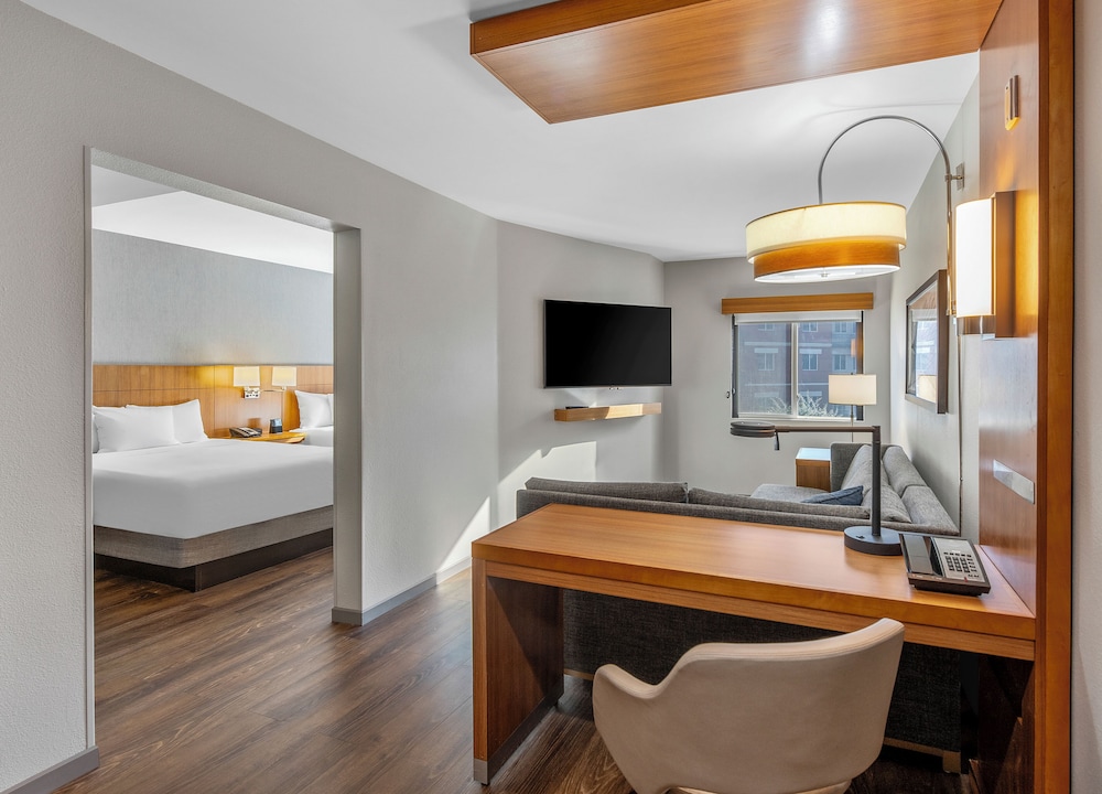 Hyatt Place Phoenix Chandler Fashion Center 63/68
