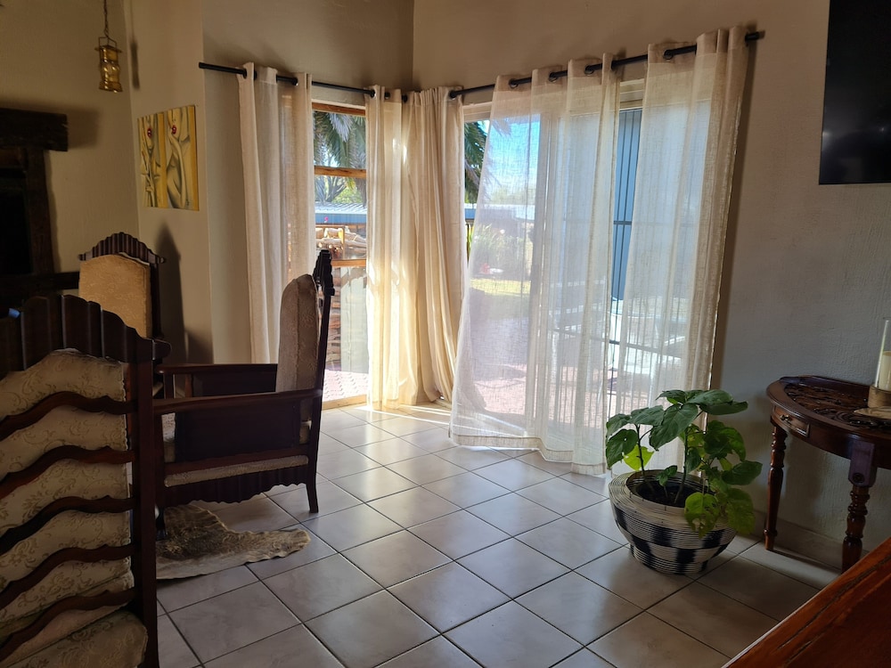 Dara Guest House 22/36