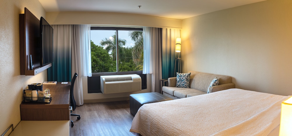 Courtyard By Marriott Naples 16/50