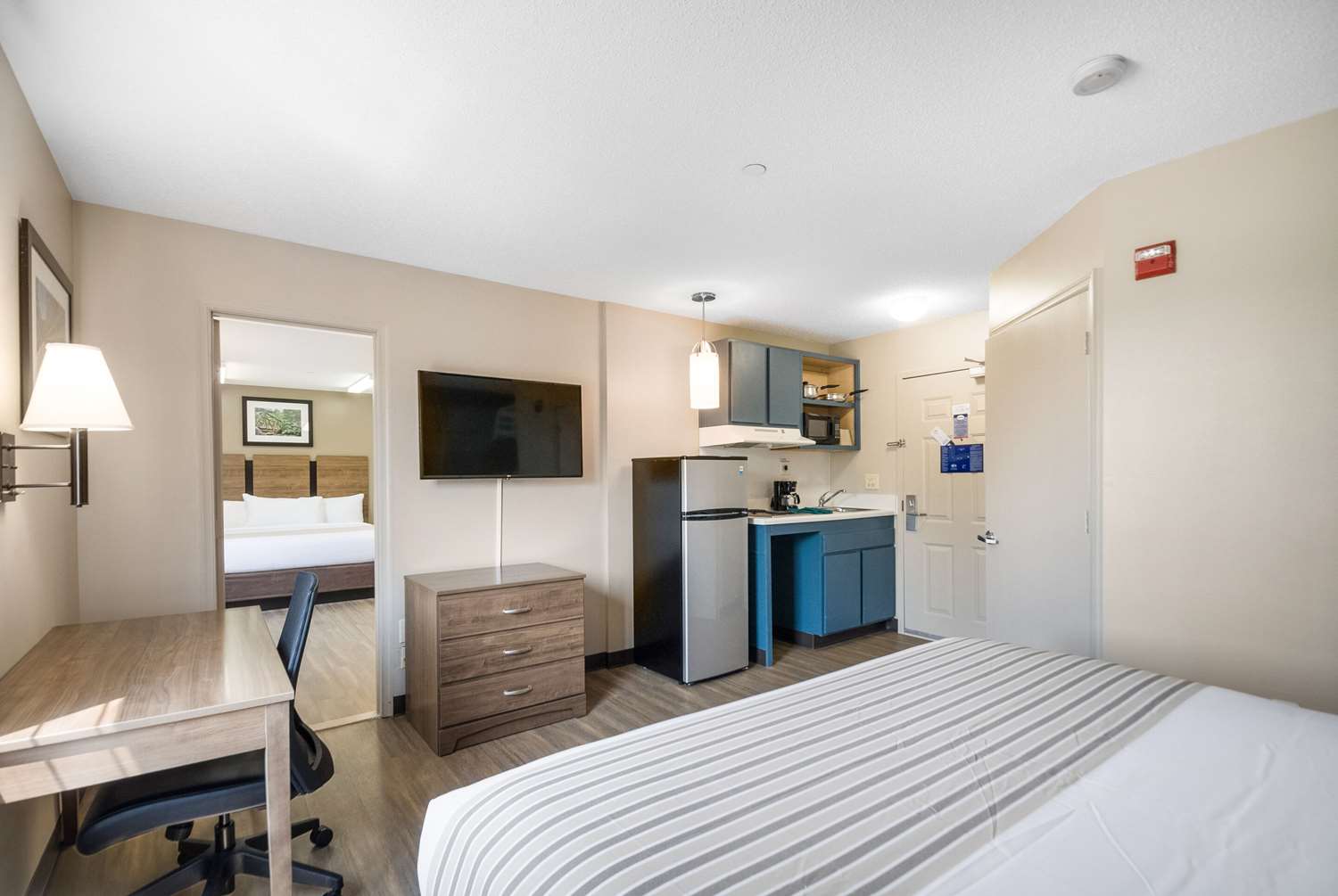 Efficiency, 2 King Beds