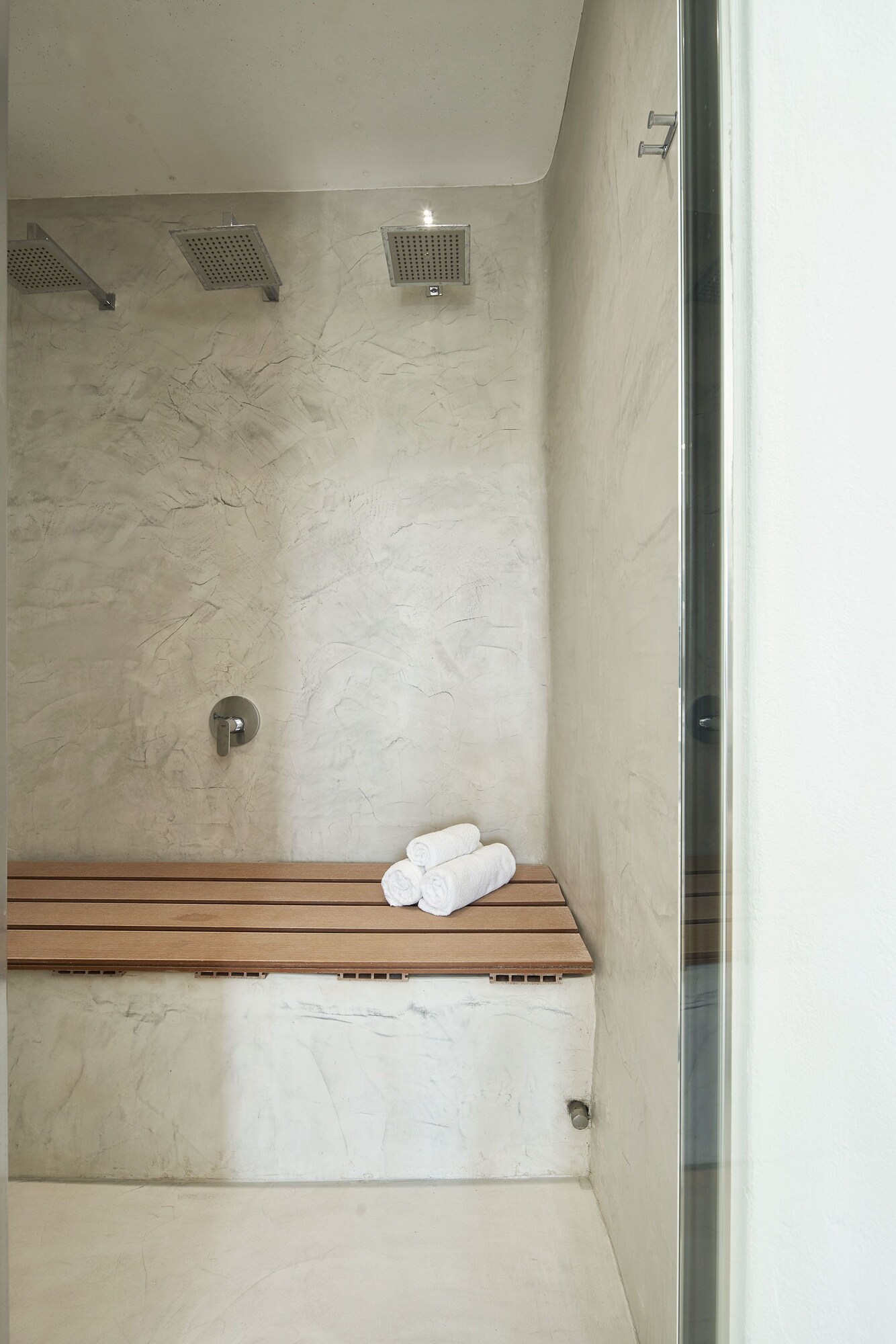 Spa, Suite, King Bed, Lake View, 2 Sofa, Private Pool، Naxian Utopia 4/4