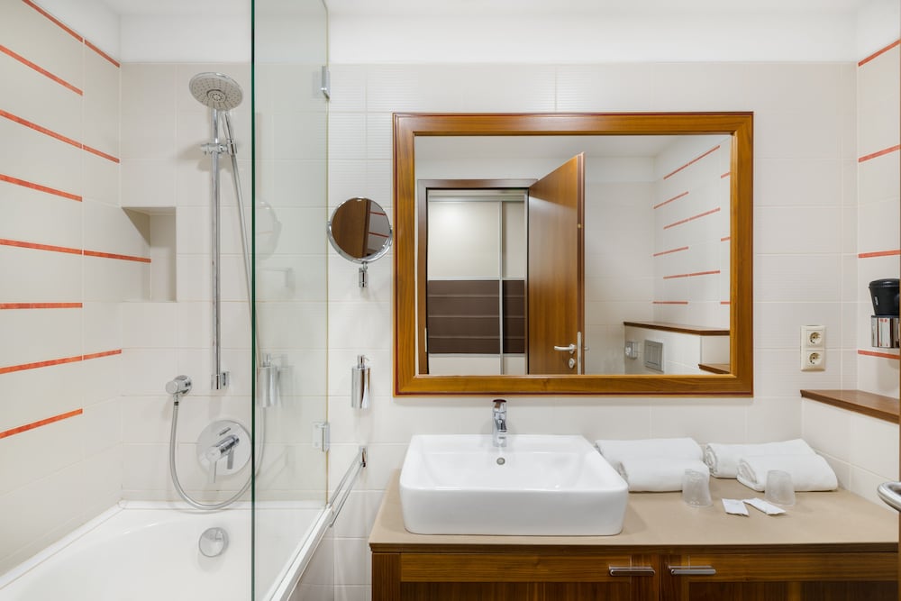 Corso Hotel Pecs 24/29